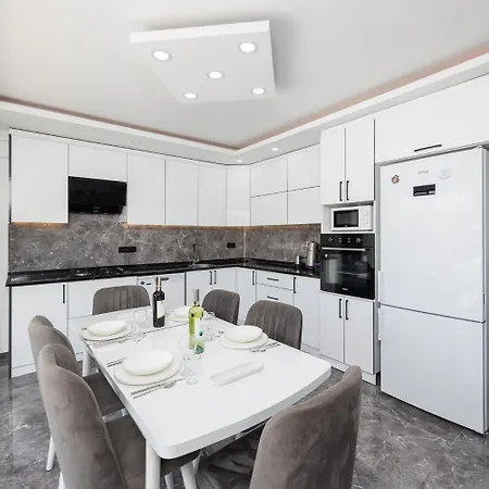 Villa Grand Yasar 3 *