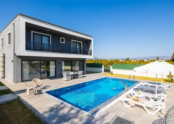 Vilă Grand Yasar 3 *